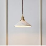 Lampadario Camera Da Letto Bianca Vintage In Ceramica E Rame